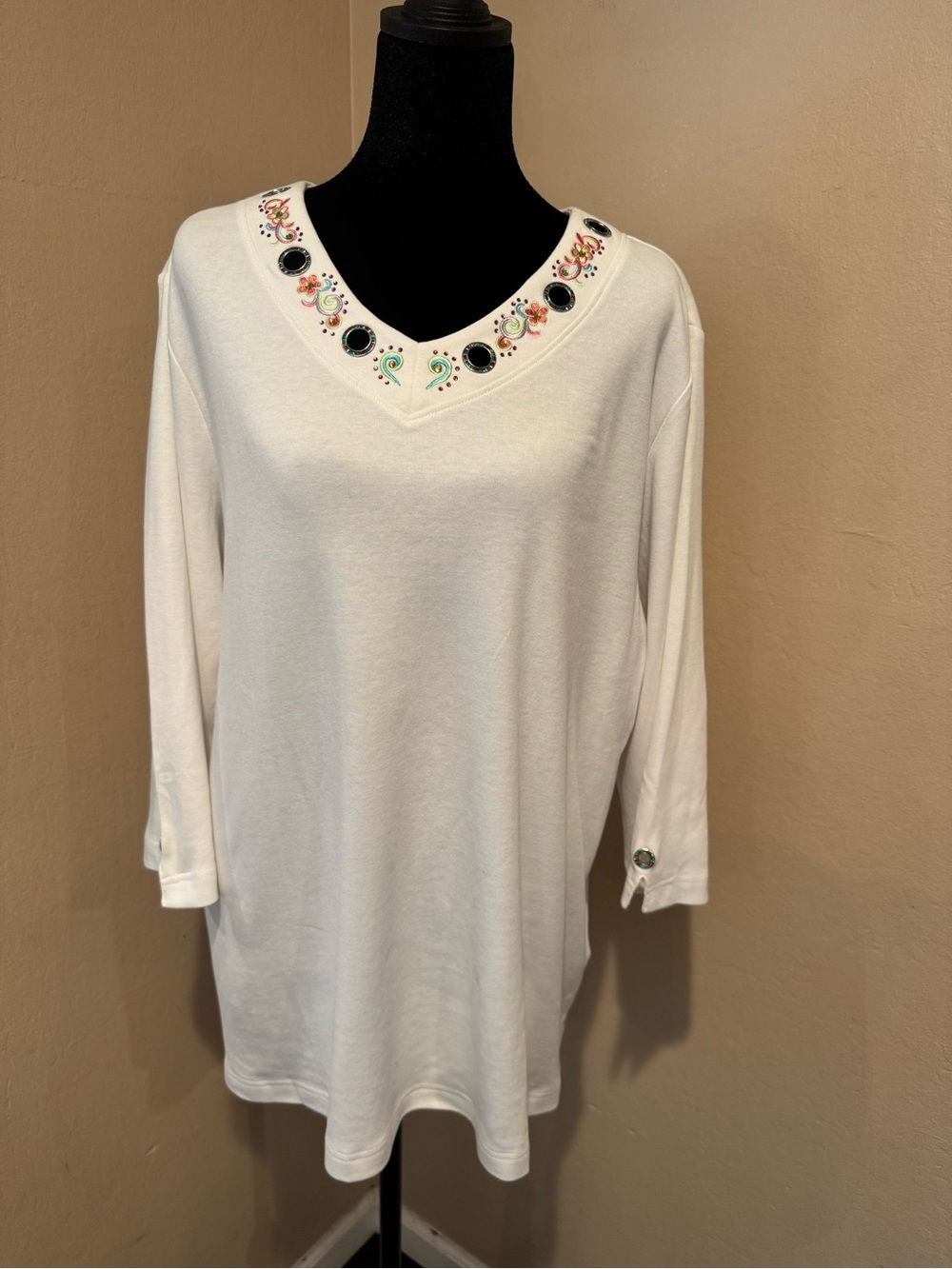 Quacker Factory 100% Cotton White Tunic with Jeweled & Embroidered V-Neck.